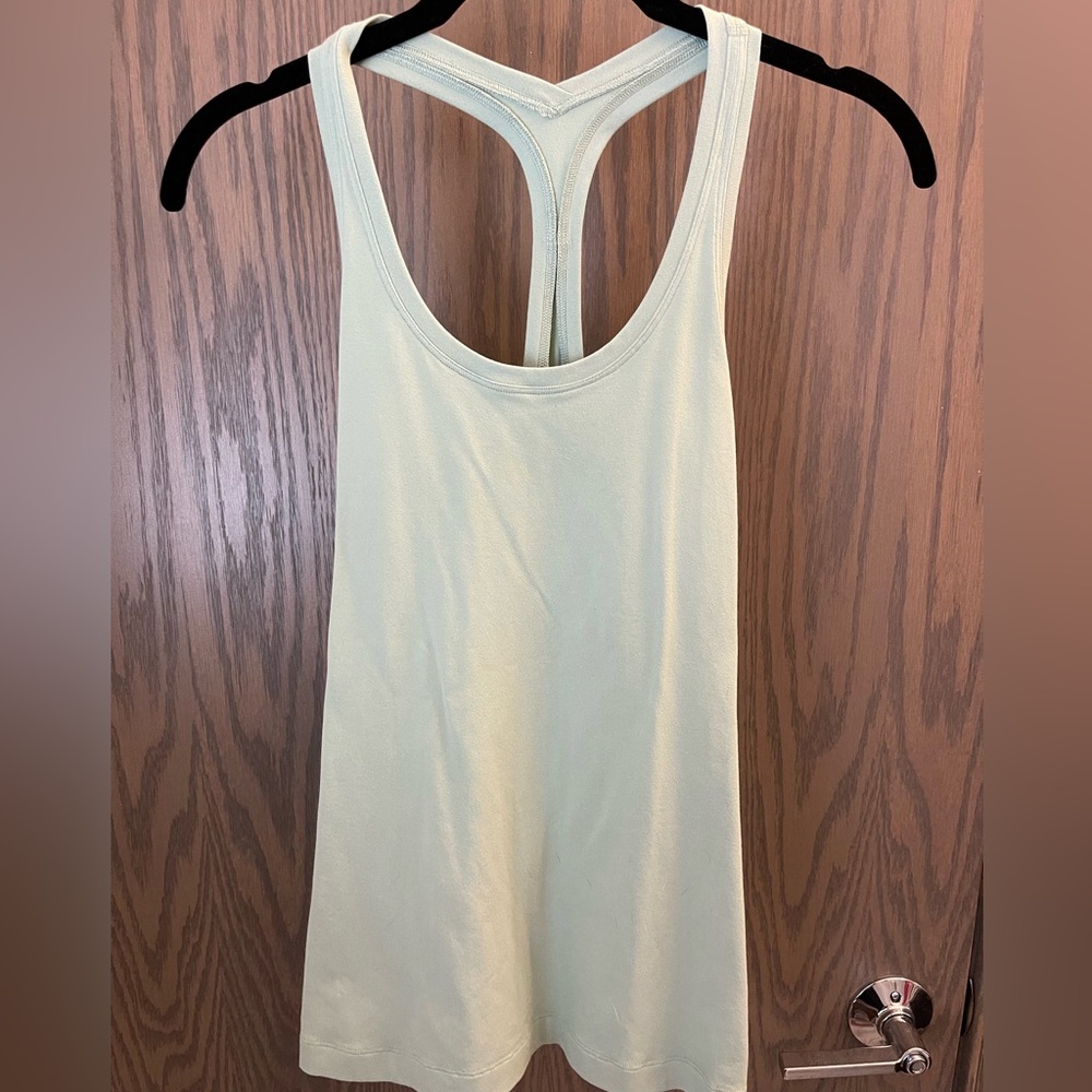 Lululemon tank